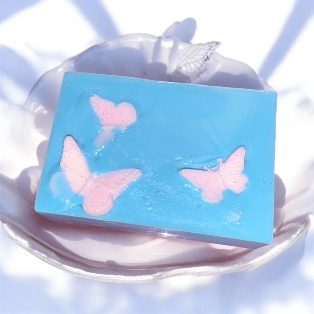 Cucumber melon SOAP Handmade 3x2in 8oz 3D butterfly’s shea butter & SHIMMER
